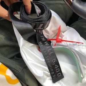 Off-White “5,400”Lbs belt